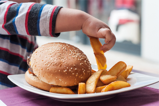 Unhealthy eating_junk food_child_s.jpg